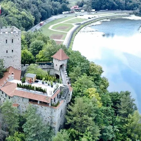 Modernistyczna Poety I Aktorki, Z Widokiem Na Jezioro I Gory Oraz Prywatnym Basenem, Sauna, Kominkiem, Lasem I Ogrodem וילה *
