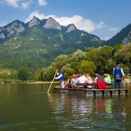 Modernistyczna Poety I Aktorki, Z Widokiem Na Jezioro I Gory Oraz Prywatnym Basenem, Sauna, Kominkiem, Lasem I Ogrodem וילה רוזנוב