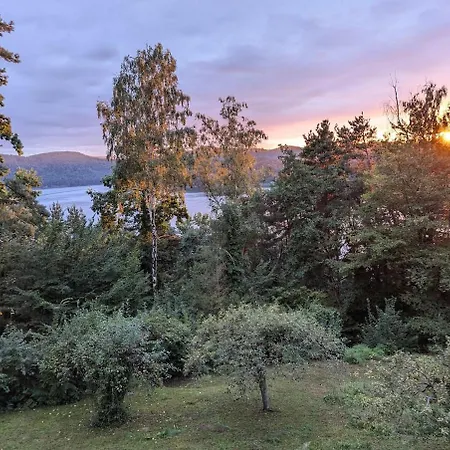 W Lesie Z Widokiem Na Jezioro I Gory Oraz Prywatnym Basenem, Sauna, Kominkiem, Lasem I Ogrodem * Roznow